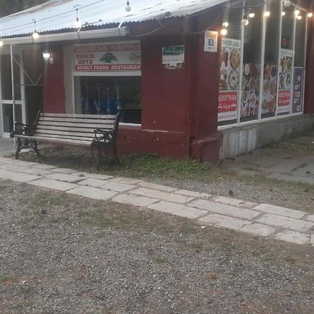 RiverSide Hostel Borjomi Exterior foto